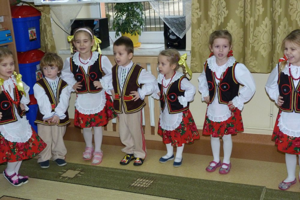 mt_gallery:Dzień Babci i Dziadka w „Krainie Przedszkolaka” w Dobrowodzie