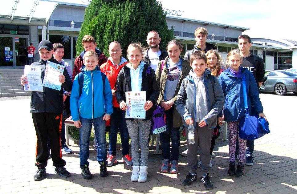 PŁYWACKI MAJ I 10 RAZY PODIUM PŁYWAKÓW MUKS UNIA BUSKO – ZDRÓJ