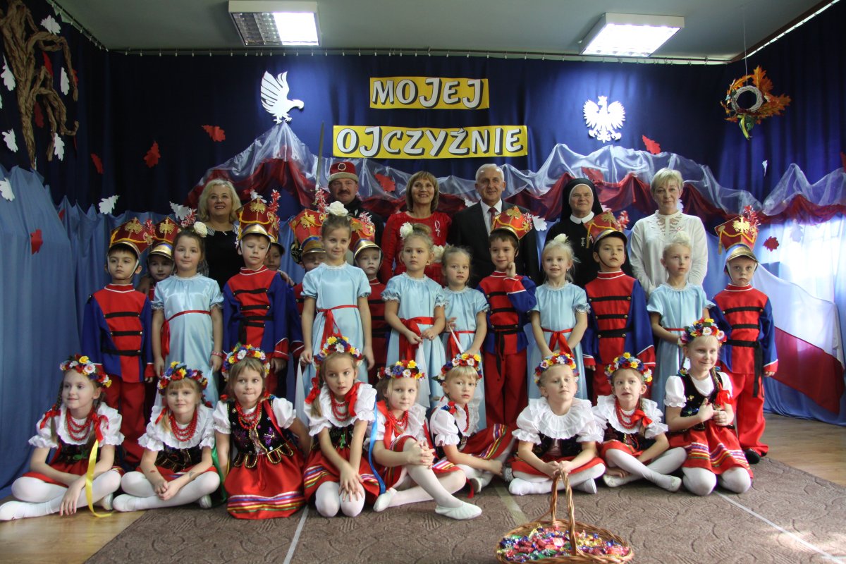  Lekcja historii w przedszkolu  pt. „ Mojej Ojczyźnie...”
