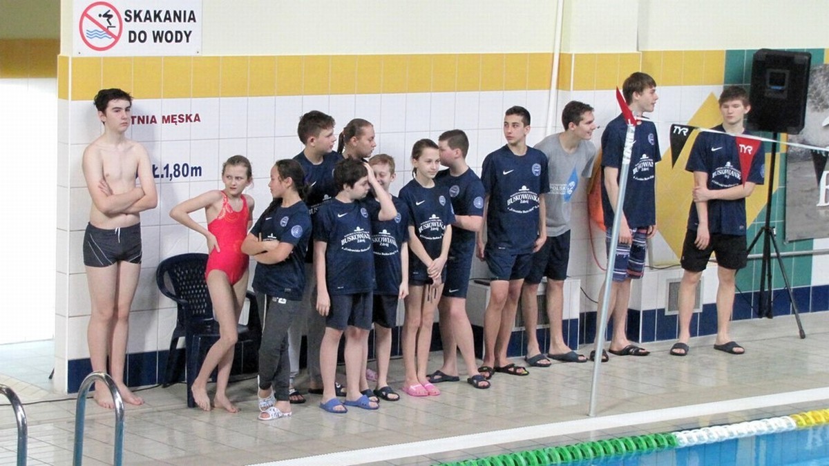 UNIA BUSKO – ZDRÓJ Z ROZMACHEM ROZPOCZĘŁA XV EDYCJĘ ŚWIĘTOKRZYSKIEJ LIGII PŁYWACKIEJ