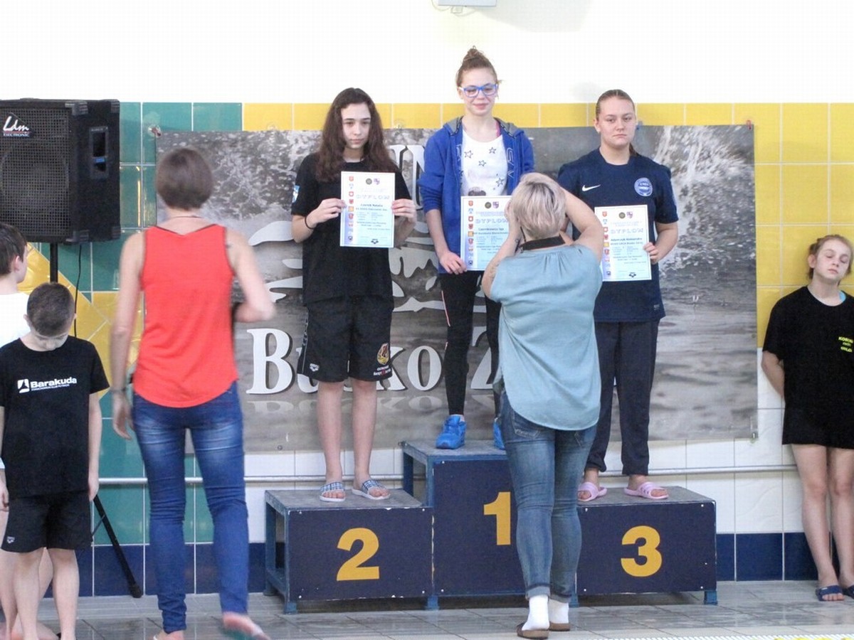 UNIA BUSKO – ZDRÓJ Z ROZMACHEM ROZPOCZĘŁA XV EDYCJĘ ŚWIĘTOKRZYSKIEJ LIGII PŁYWACKIEJ