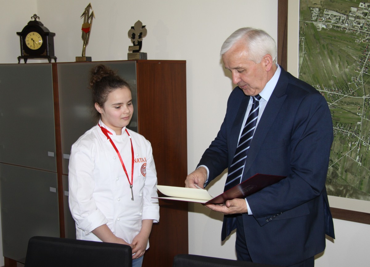 Natalia Paździor zdobywczyni tytułu MasterChef Junior z wizytą u Burmistrza