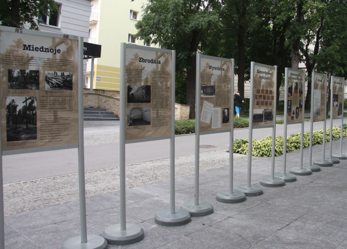 W hołdzie policjantom poległym w Miednoje i Ostaszkowie