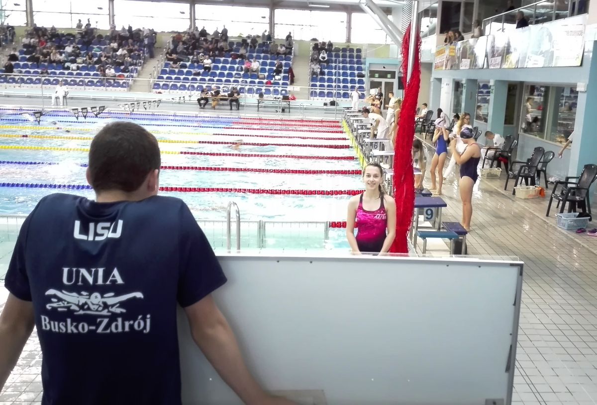 FINAŁ XVI EDYCJI DUŻEJ ŚWIĘTOKRZYSKIEJ LIGI PŁYWACKIEJ – DOBRE ZAKOŃCZENIE ROZGRYWEK DLA UNII BUSKO – ZDRÓJ