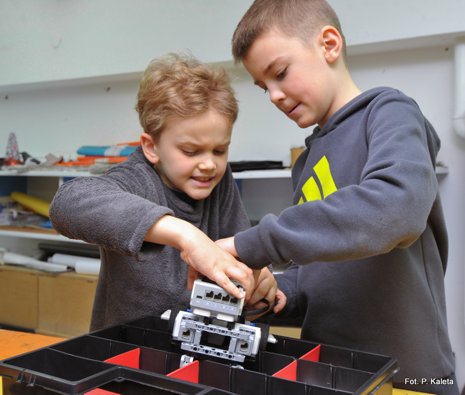 Ferie z Kulturą - warsztaty robotyki i programowania w BSCK