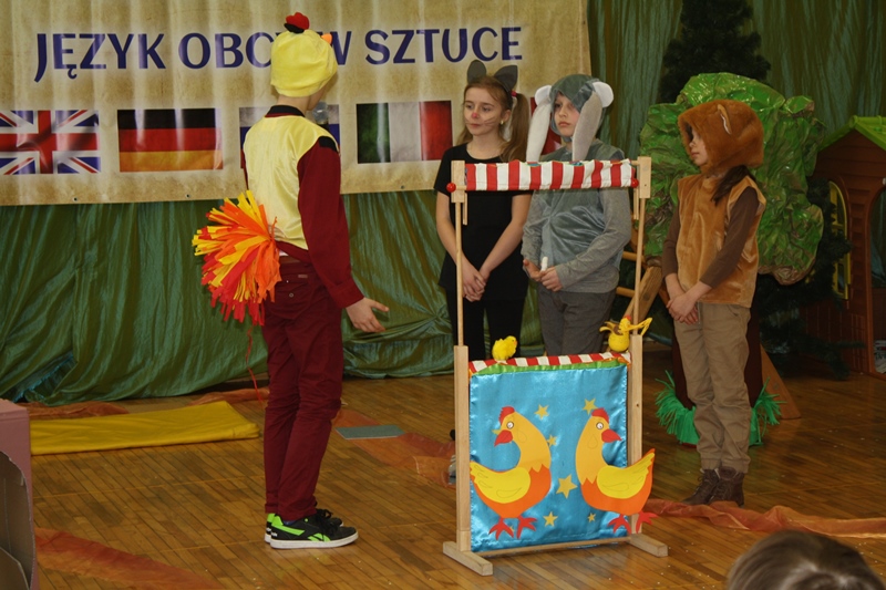 Język obcy w sztuce