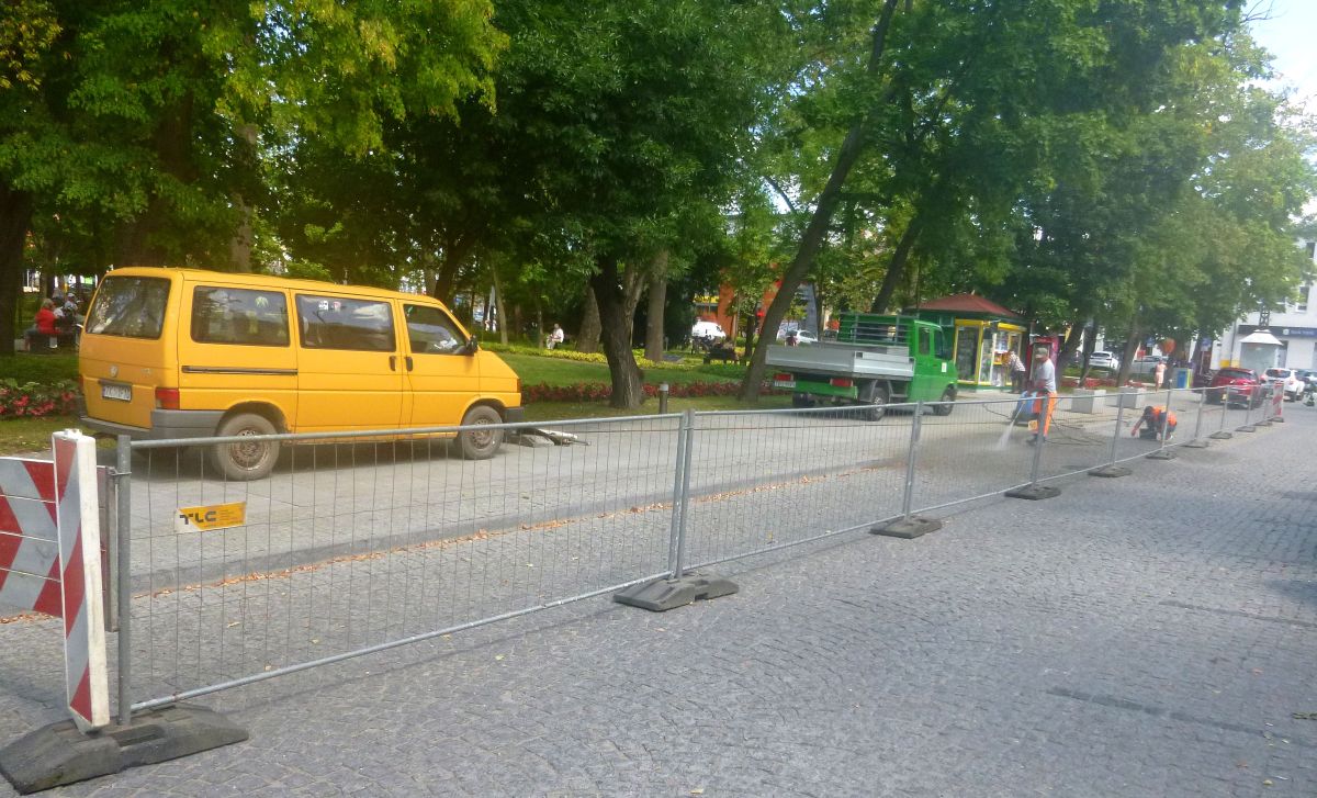 Utrudnienia na Pl.Zwycięstwa w Busku-Zdroju