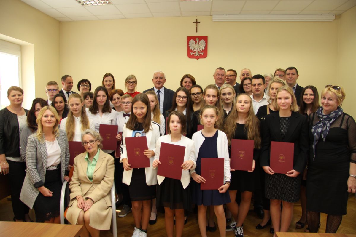 Stypendyści roku szkolnego 2018/2019