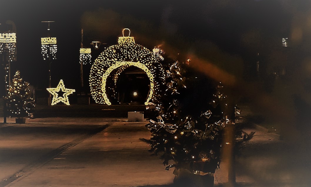 Iluminacja świąteczna w Busku-Zdroju 