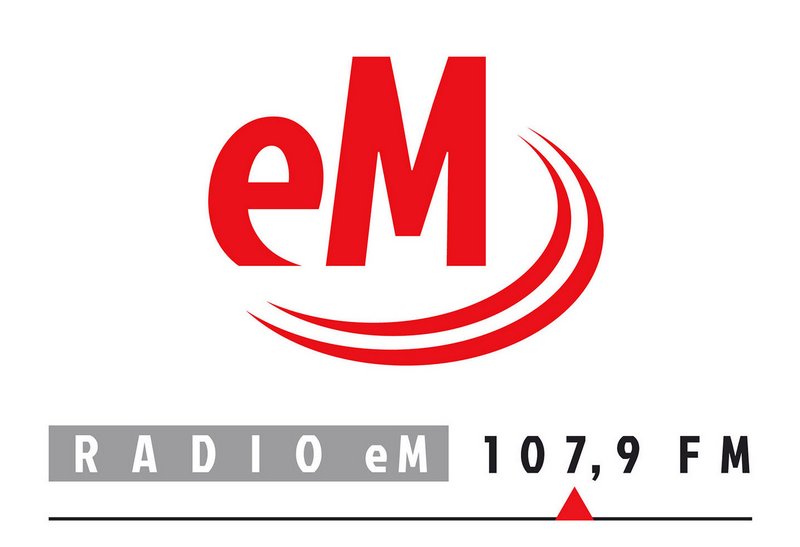 Radio eM logo
