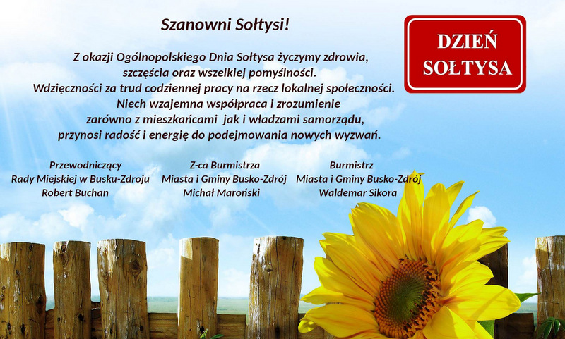 grafika z życzeniami na dzień Sołtysa, drewniany płot, kwiat, w tle błękitne niebo