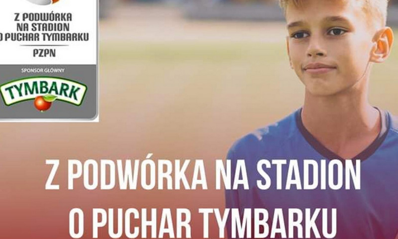 grafika promująca akcję Z podwórka na stadion, zdjęcie młodego zawodnika