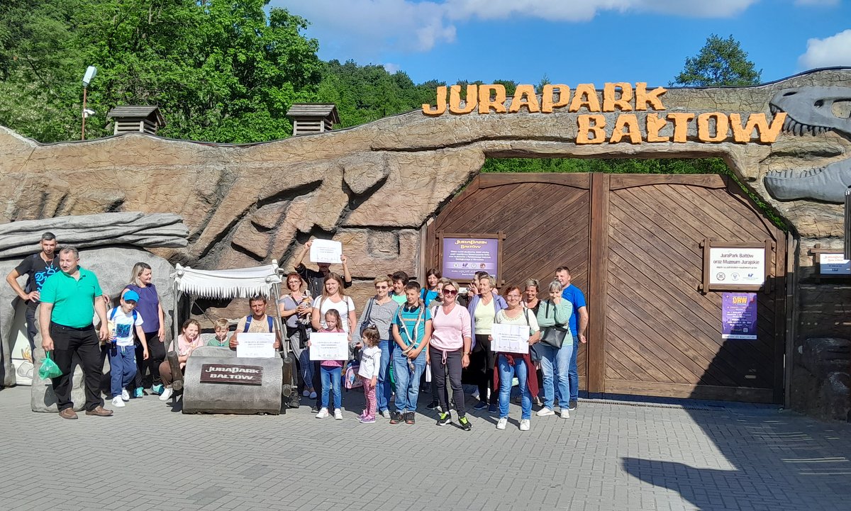 wycieczka dzieci do parku rozrywki