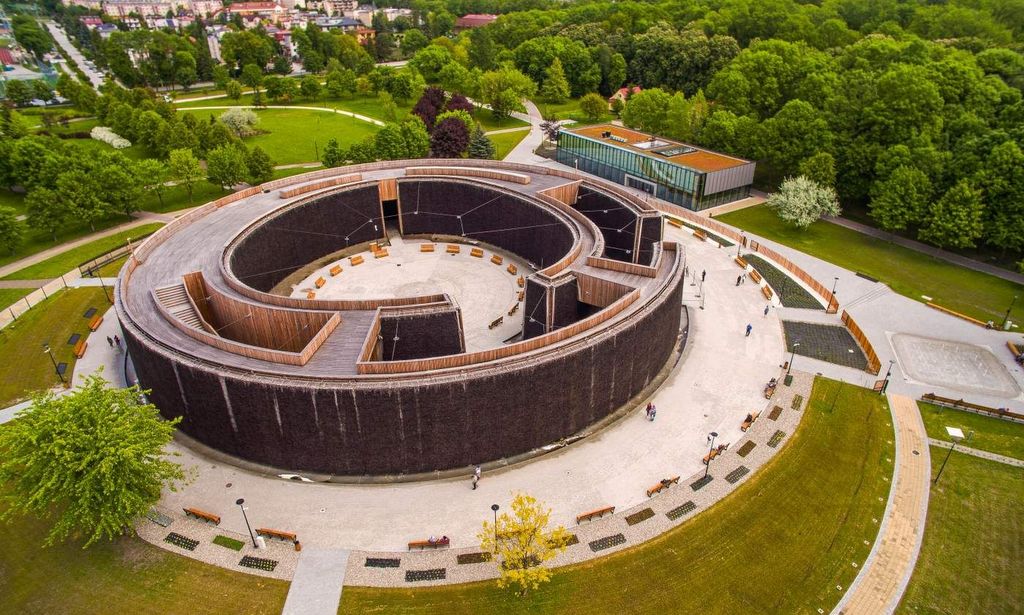 widok z lotu ptaka na kompleks #TężniaBusko