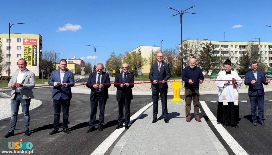 Uroczyste otwarcie ronda w Busku-Zdroju