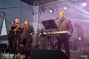 Na scenie zespół Rytmix