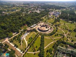 Budowa kompleksu urządzeń uzdrowiskowych (tężnia, pijalnia wód, oranżeria)