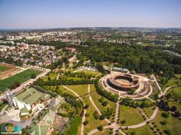 Budowa kompleksu urządzeń uzdrowiskowych (tężnia, pijalnia wód, oranżeria)