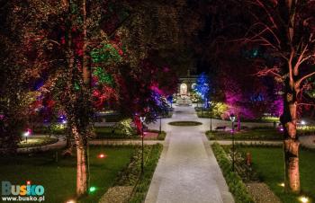Zdjęcie przedstawia Park Zdrojowy po rewitalizacji