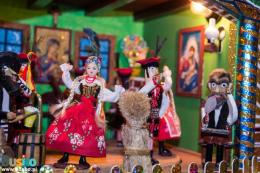 Na zdjęciu widoczne detale jednej z szopek