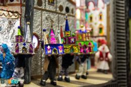 Na zdjęciu widoczne detale jednej z szopek