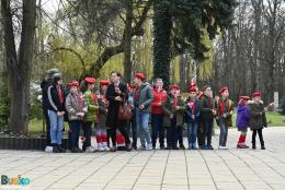 Uczestnicy Marszu Katyńskiego obok BSCK
