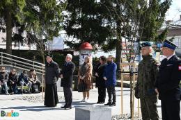 Uczestnicy Marszu Katyńskiego na Alei Mickiewicza