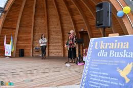 Publiczność Ukraińscy artyści podczas występów  muszli koncertowej