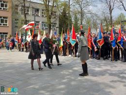 Delegacje składają wiązanki pod pomnikiem Kościuszki