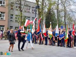 Delegacje składają wiązanki pod pomnikiem Kościuszki