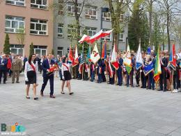 Delegacje składają wiązanki pod pomnikiem Kościuszki