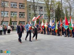 Delegacje składają wiązanki pod pomnikiem Kościuszki