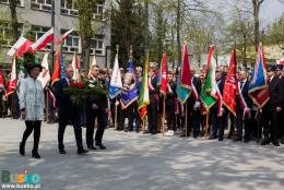 Delegacje składają wiązanki pod pomnikiem Kościuszki