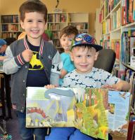 Na zdjęciu młodzi uczestnicy Tygodnia Bibliotek w Busku- Zdroju