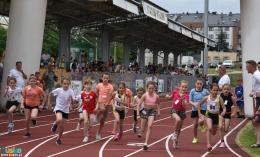 Na bieżni najmłodsi uczestnicy biegu