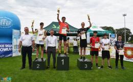 Ceremonia wręczenia nagród dla najmłodszych uczestników biegu