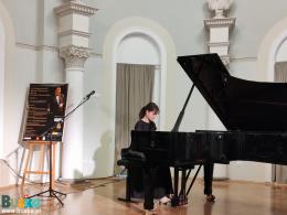 Zdjęcie przedstawia koncert laureatów Międzynarodowego Konkursu Pianistycznego w Busku-Zdroju