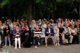 Publiczność podczas koncertu Izabeli Szafrańskiej w kompleksie #TężniaBusko