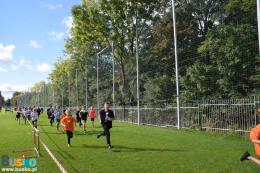 Uczestnicy biegów przełajowych