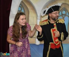  aktorzy spektaklu nocy bibliotek w Busku-Zdroju