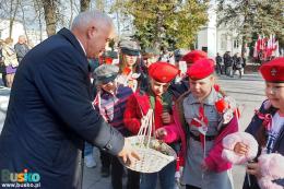 Uczestnicy obchodów Święta Niepodległości w Busku-Zdroju