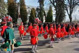 Uczestnicy obchodów Święta Niepodległości w Busku-Zdroju