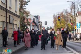 Uczestnicy obchodów Święta Niepodległości w Busku-Zdroju