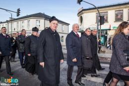 Uczestnicy obchodów Święta Niepodległości w Busku-Zdroju