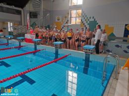 Zdjęcie przedstawia moment otwarcia zawodów i przygotowania do odśpiewania hymnu 