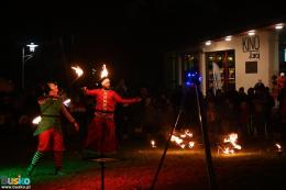 Mikołajkowy pokaz ogni i iluminacji przed BSCK