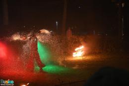 Mikołajkowy pokaz ogni i iluminacji przed BSCK