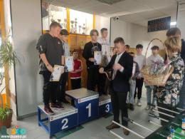 Uroczyste wręczenie dyplomów oraz nagród dla uczestników turnieju. 