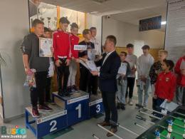 Uroczyste wręczenie dyplomów oraz nagród dla uczestników turnieju. 