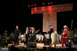 Uczestnicy Przeglądu Kolęd na scenie BSCK